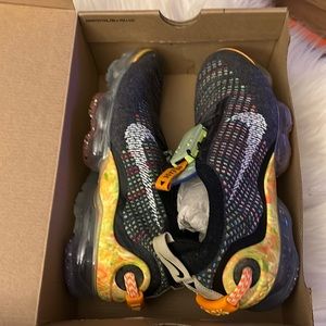 Nike Air Vapormax Flyknit 2020 7Y | Women’s 8.5
